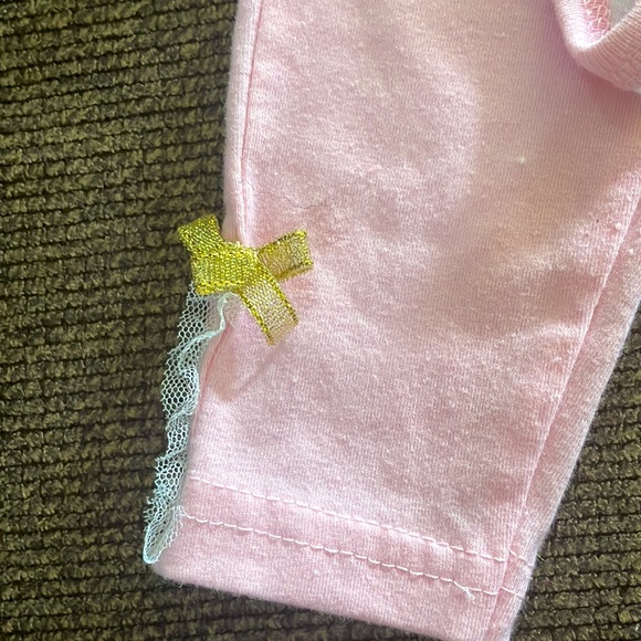 Too cute! Baby girl two piece set. - Picture 4 of 6